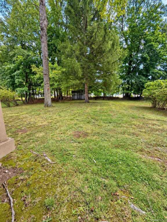 330 Holt Drive, Pearl River, NY 10965 - Photo 2 of 20