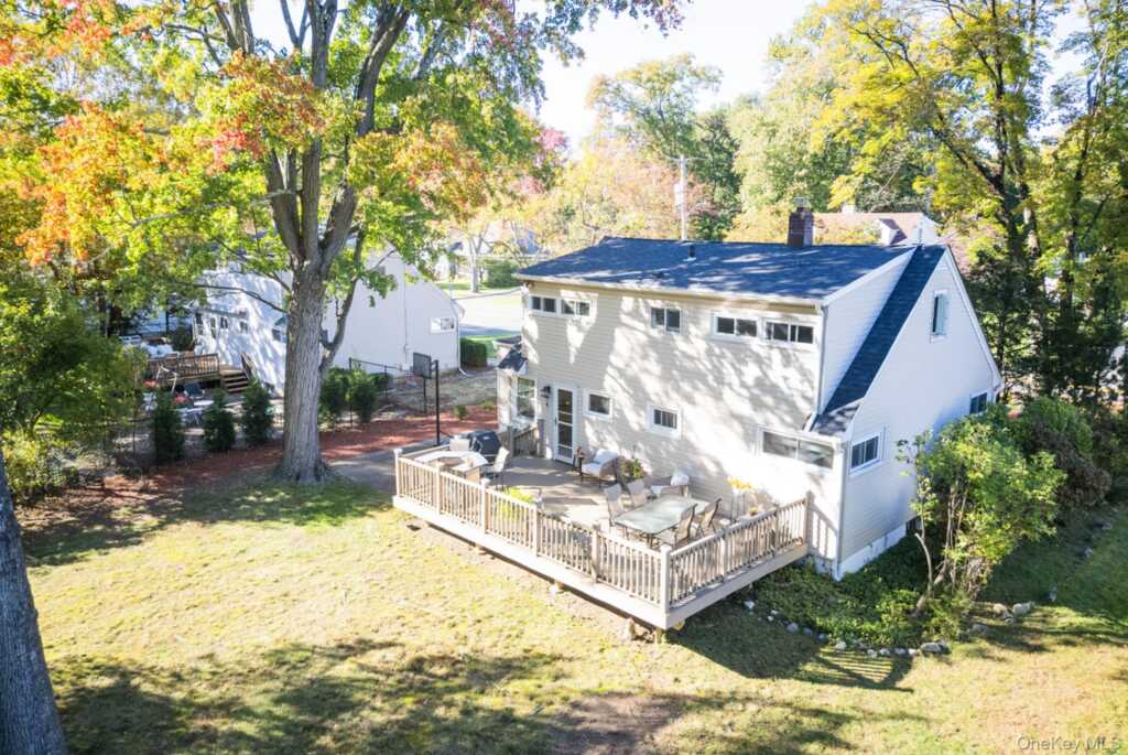 330 Holt Drive, Pearl River, NY 10965 - Photo 20 of 20