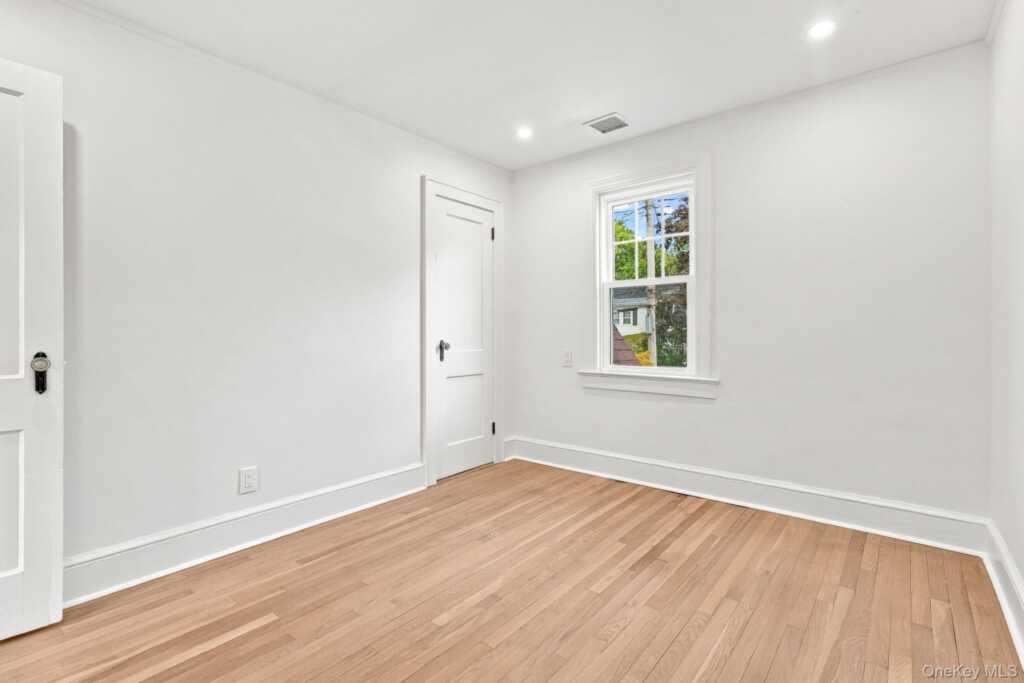 79 Robert Avenue, Rye, NY 10573 - Photo 30 of 38