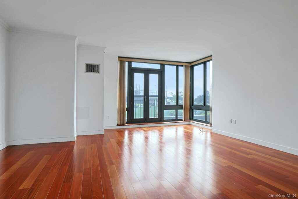 10 City Place, Unit #9G, White Plains, NY 10601 - Photo 7 of 38