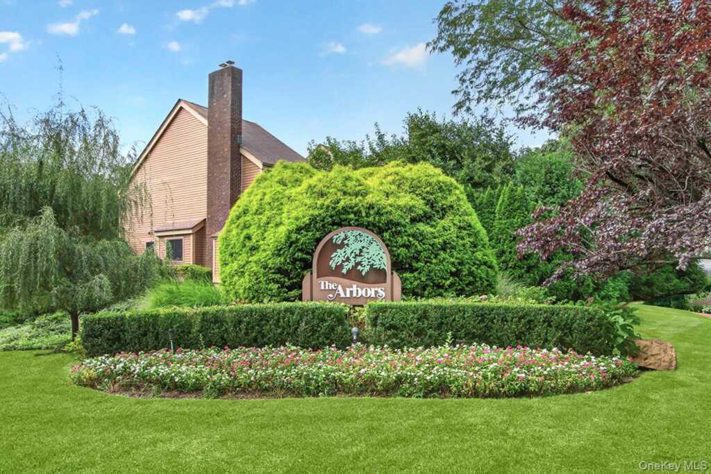 246 Treetop Crescent, Rye, NY 10573