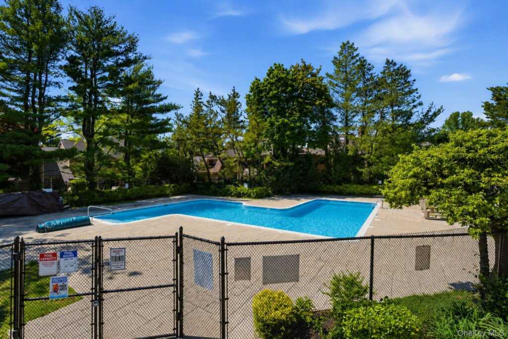 246 Treetop Crescent, Rye, NY 10573 - Photo 14 of 24