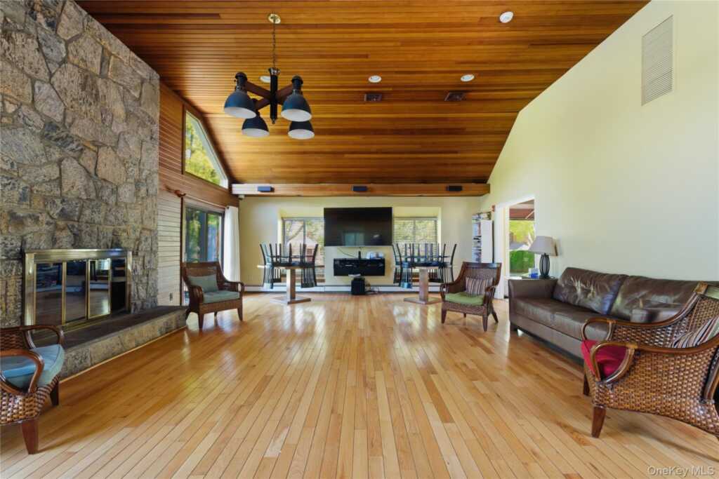 246 Treetop Crescent, Rye, NY 10573 - Photo 18 of 24