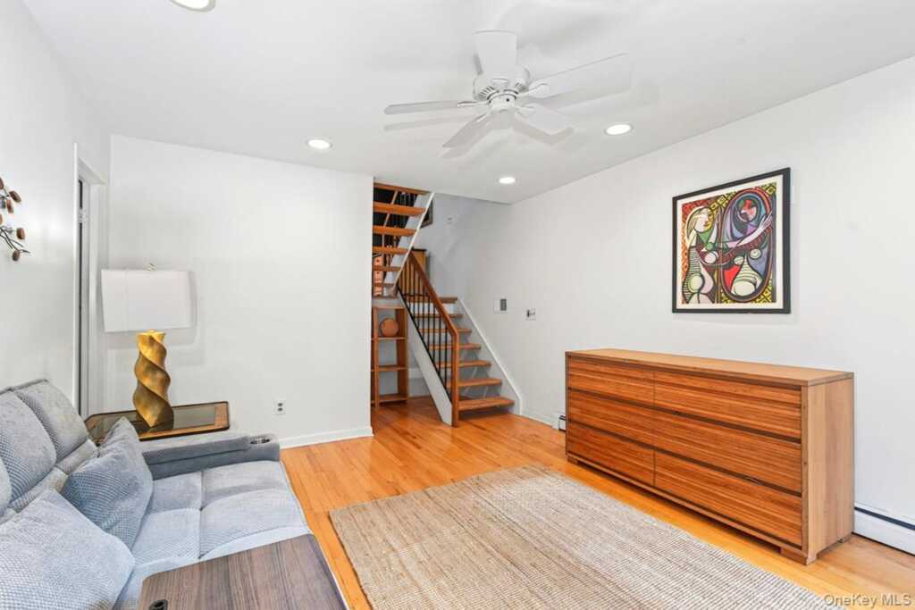 246 Treetop Crescent, Rye, NY 10573 - Photo 9 of 24