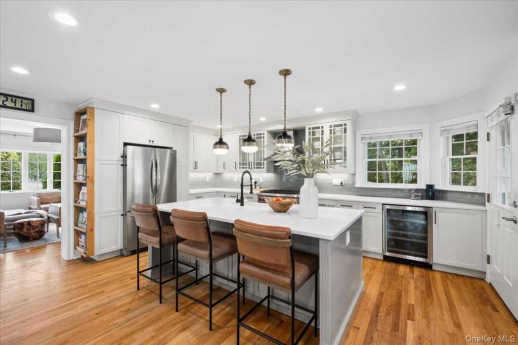 305 Florence Street, Rye, NY 10543 - Photo 10 of 46