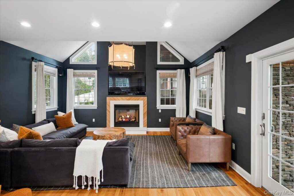 305 Florence Street, Rye, NY 10543 - Photo 15 of 46