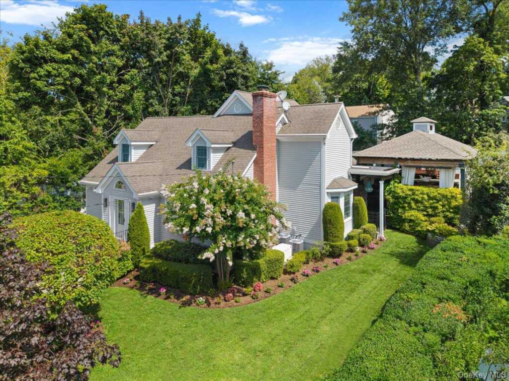 305 Florence Street, Rye, NY 10543 - Photo 2 of 46