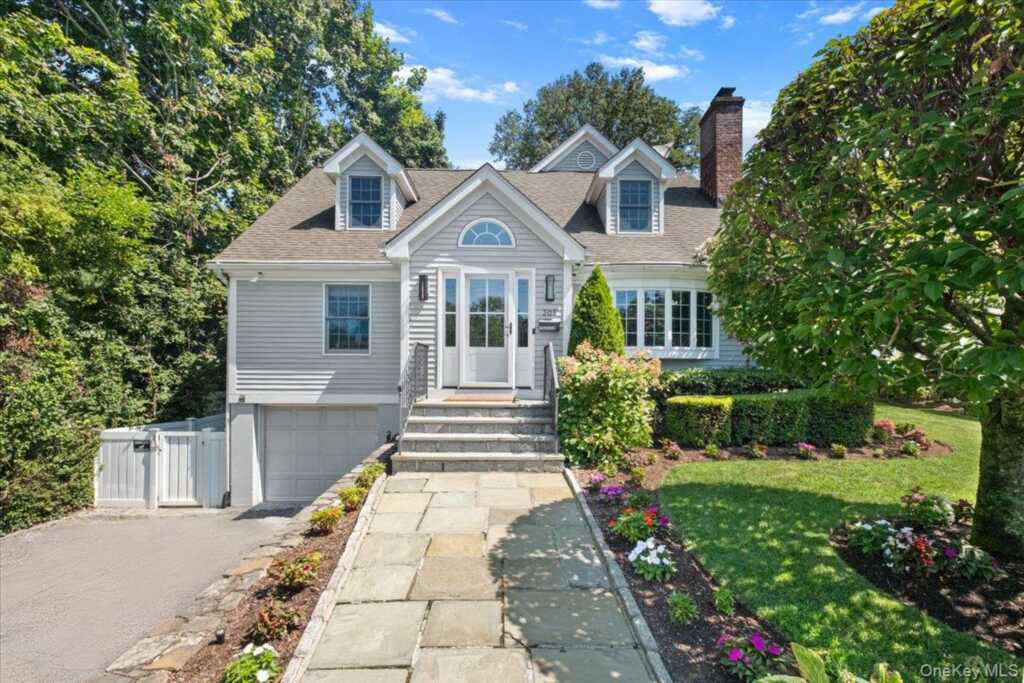 305 Florence Street, Rye, NY 10543 - Photo 3 of 46