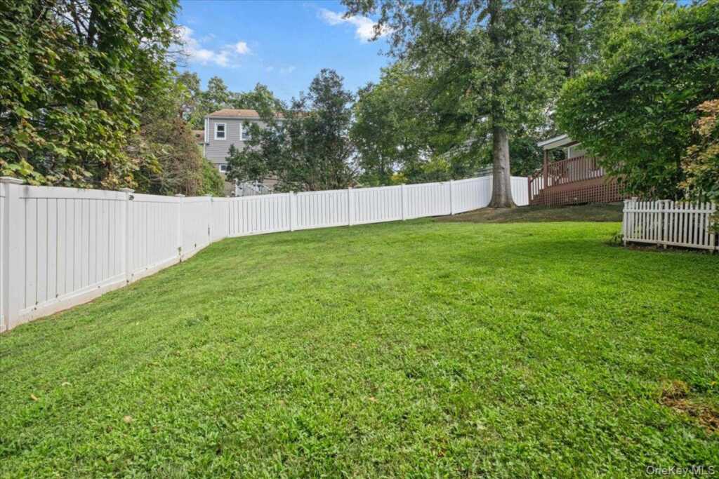 305 Florence Street, Rye, NY 10543 - Photo 38 of 46