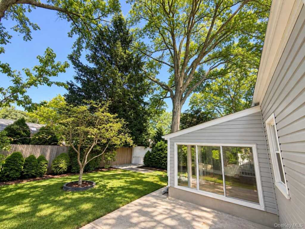 60 Topland Road, White Plains, NY 10605 - Photo 24 of 24