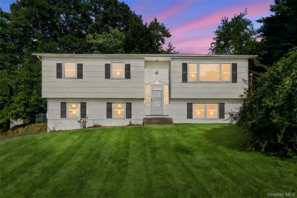 1 S Delaware Drive, Nyack, NY 10960