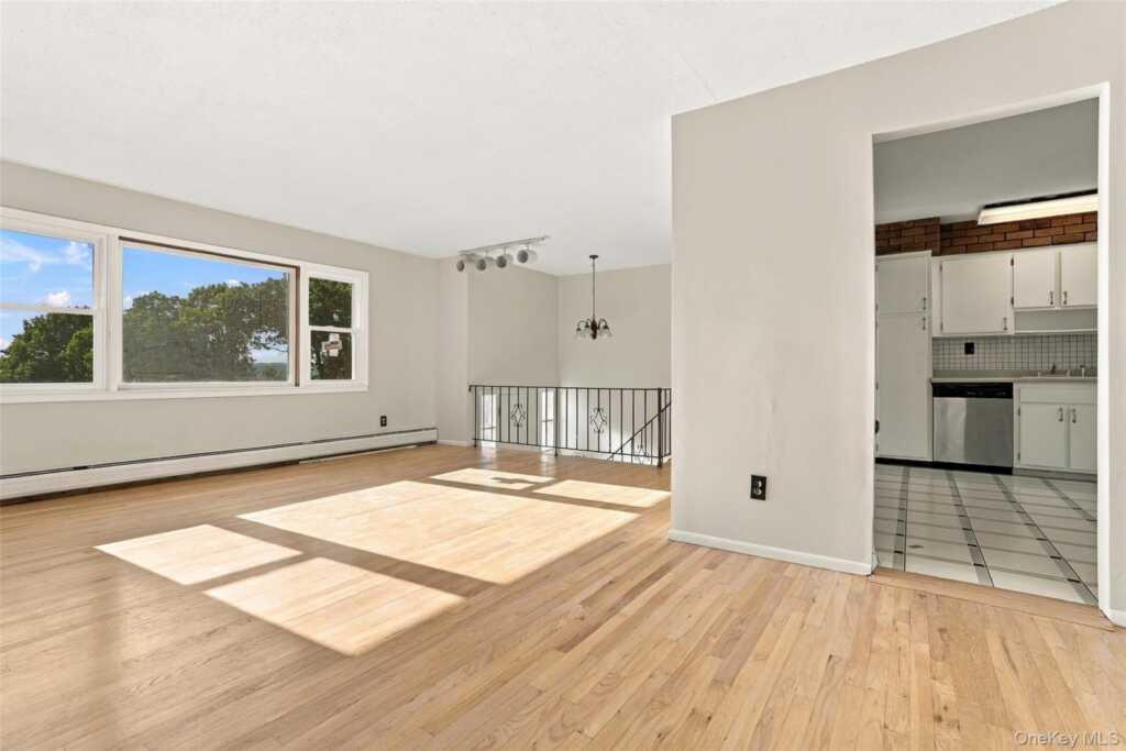 1 S Delaware Drive, Nyack, NY 10960 - Photo 12 of 41