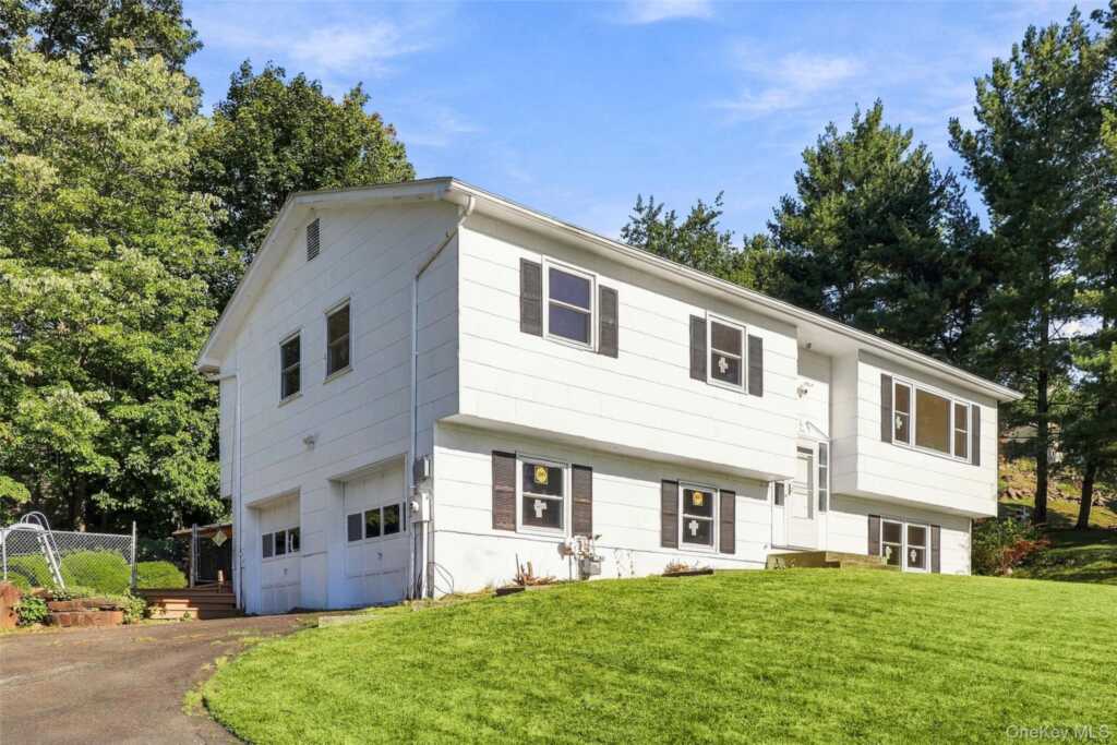 1 S Delaware Drive, Nyack, NY 10960 - Photo 2 of 41