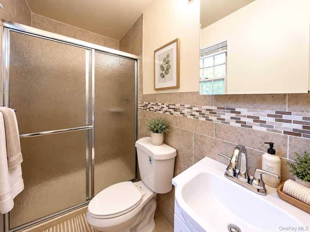 1 S Delaware Drive, Nyack, NY 10960 - Photo 25 of 41