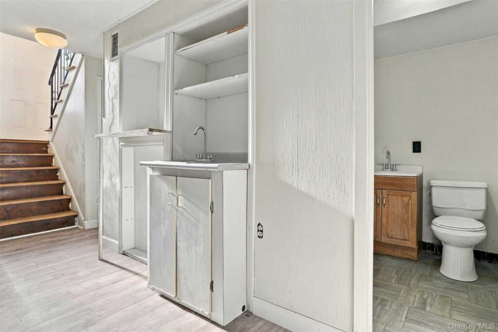 1 S Delaware Drive, Nyack, NY 10960 - Photo 30 of 41