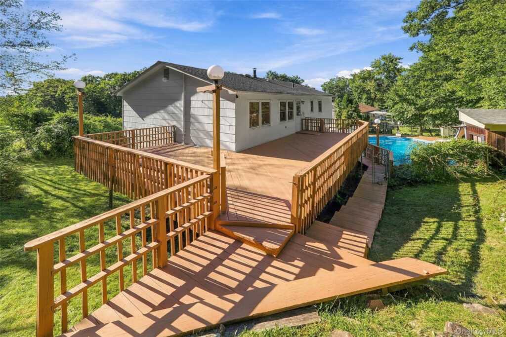 1 S Delaware Drive, Nyack, NY 10960 - Photo 33 of 41
