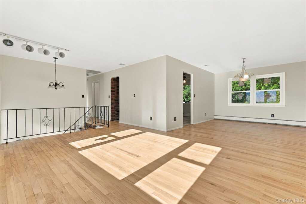 1 S Delaware Drive, Nyack, NY 10960 - Photo 9 of 41
