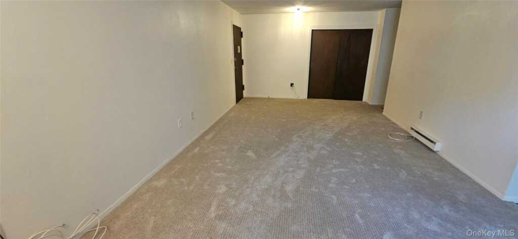 711 Sierra Vista Lane, Unit #711, Valley Cottage, NY 10989 - Photo 4 of 15
