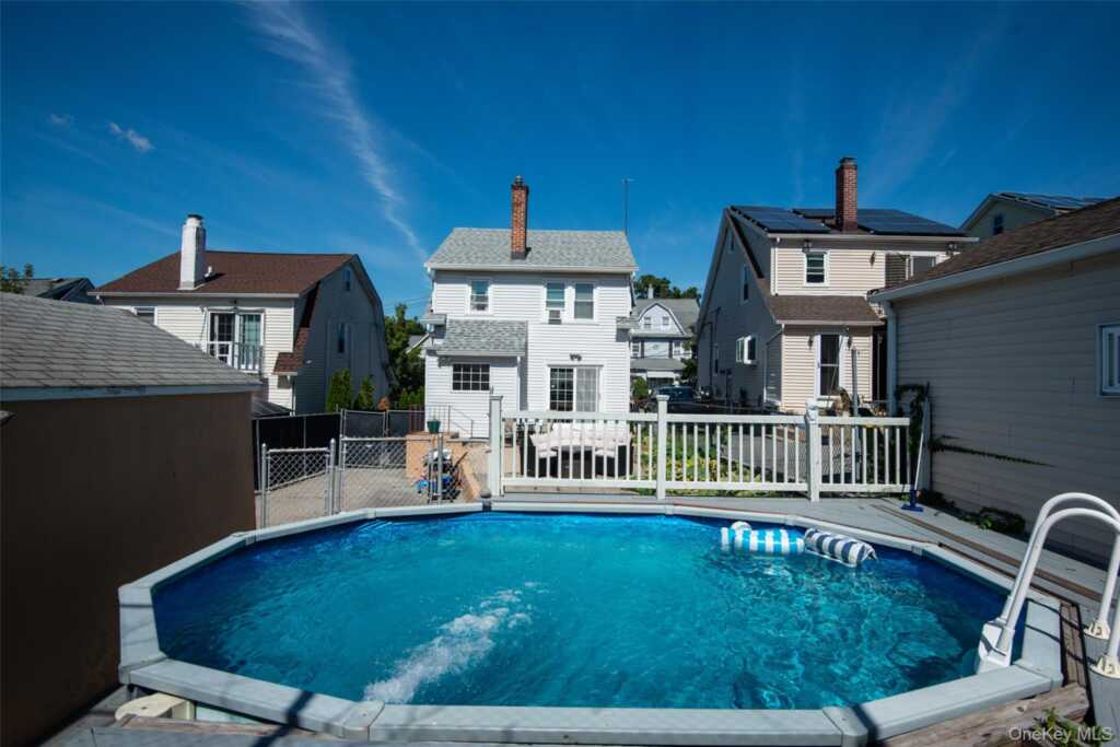 38 Emmett Terrace, New Rochelle, NY 10805 - Photo 31 of 35