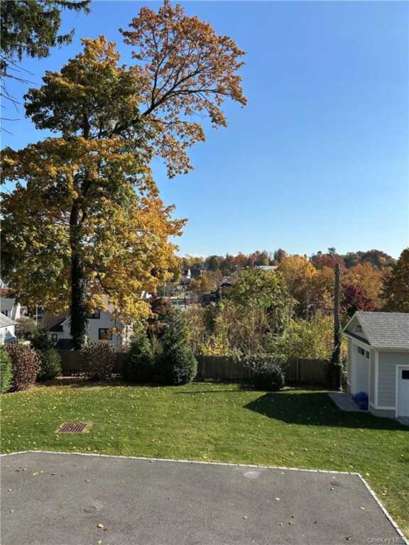 3A Sterling Avenue, White Plains, NY 10606 - Photo 4 of 24