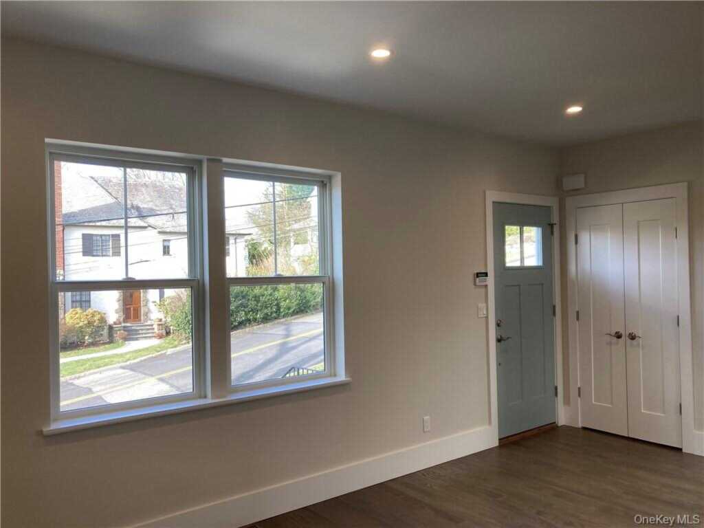 3A Sterling Avenue, White Plains, NY 10606 - Photo 5 of 24