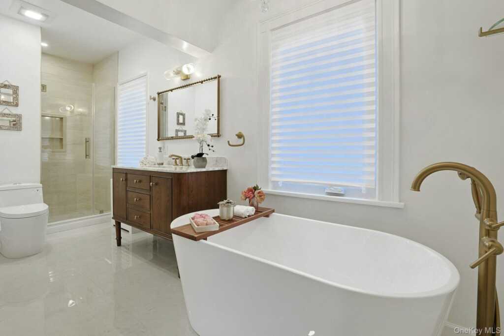 50 Forest Circle, New Rochelle, NY 10804 - Photo 16 of 41