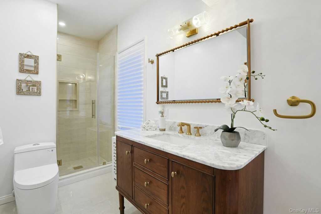 50 Forest Circle, New Rochelle, NY 10804 - Photo 17 of 41