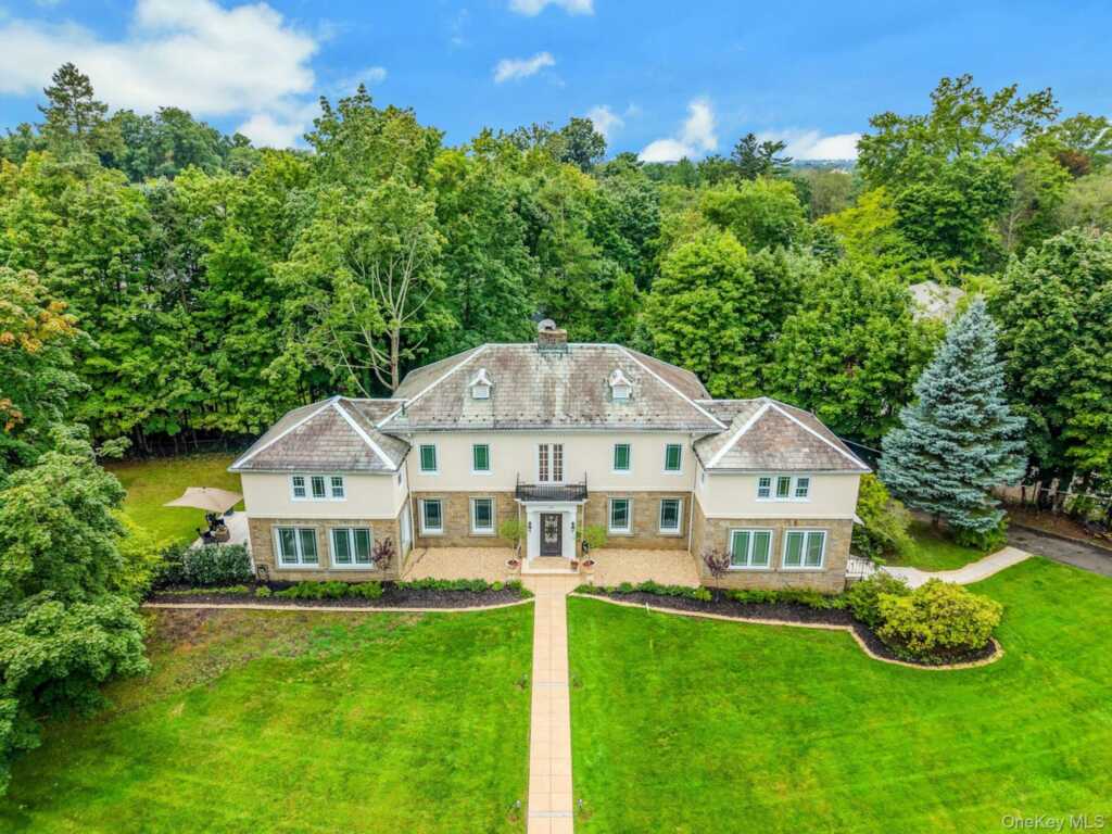 50 Forest Circle, New Rochelle, NY 10804 - Photo 28 of 41