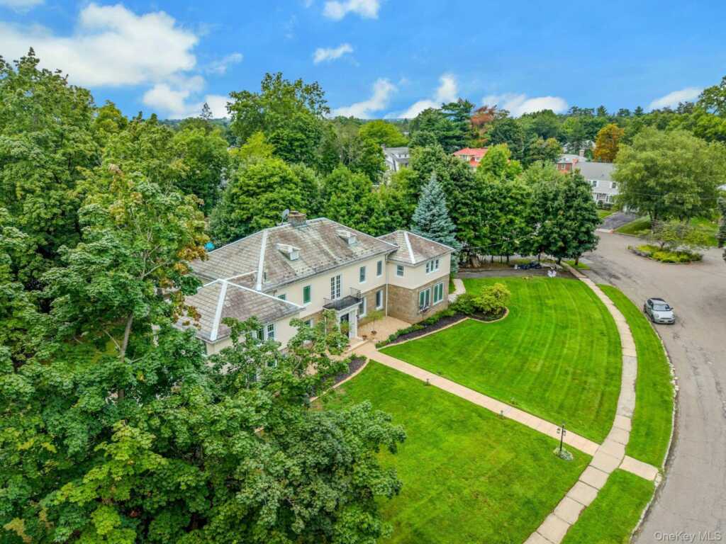 50 Forest Circle, New Rochelle, NY 10804 - Photo 29 of 41