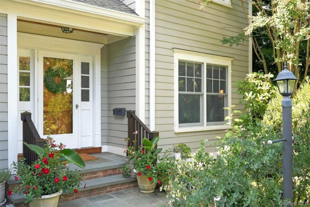 102 Florence Avenue, Rye, NY 10580 - Photo 3 of 41