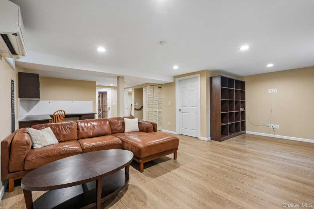 3 Zeck Court, Suffern, NY 10901 - Photo 26 of 50