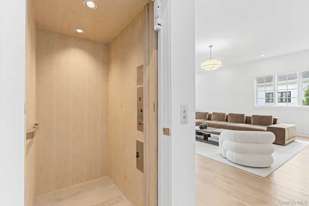 8 Jasmine Lane, Rye, NY 10573 - Photo 16 of 50