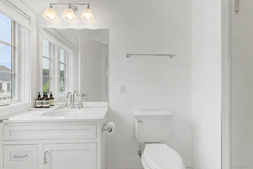8 Jasmine Lane, Rye, NY 10573 - Photo 30 of 50
