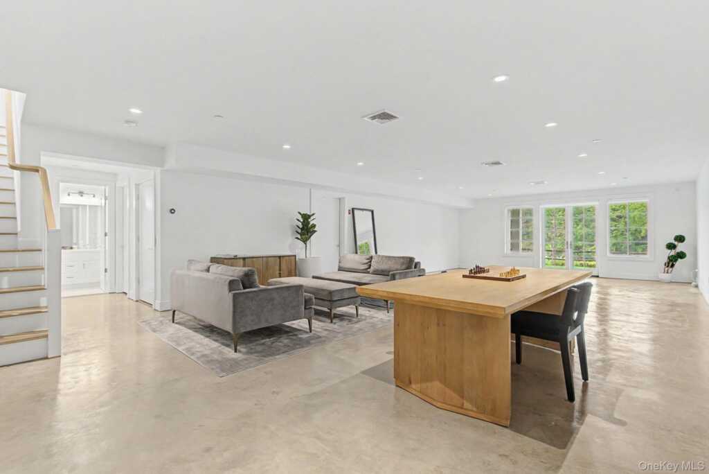 8 Jasmine Lane, Rye, NY 10573 - Photo 33 of 50