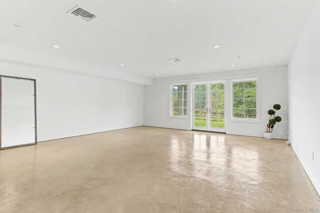 8 Jasmine Lane, Rye, NY 10573 - Photo 34 of 50