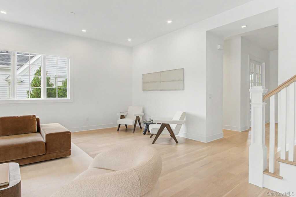 8 Jasmine Lane, Rye, NY 10573 - Photo 6 of 50