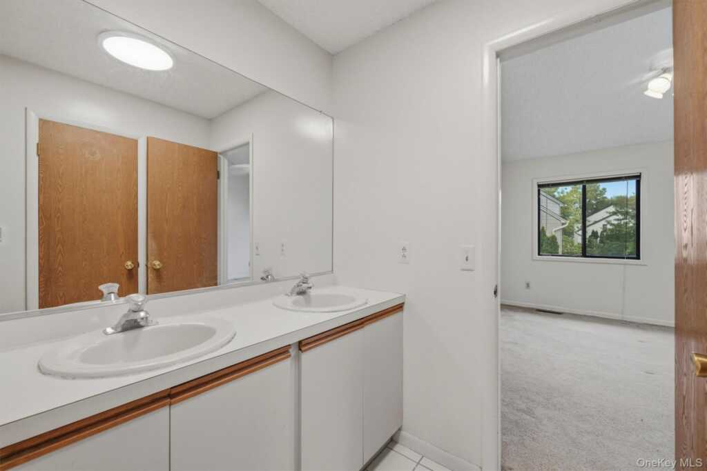6 Ryan Court, Nanuet, NY 10954 - Photo 30 of 46