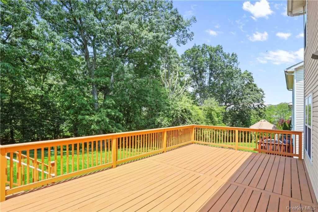 64 Greenvale Circle, White Plains, NY 10607 - Photo 12 of 27