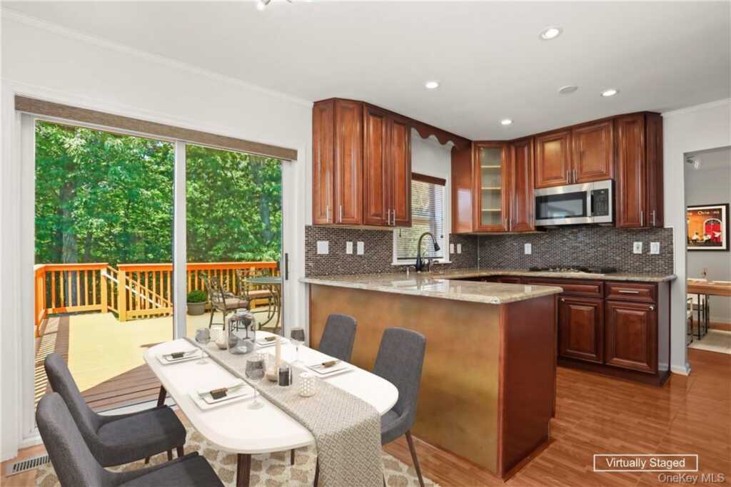 64 Greenvale Circle, White Plains, NY 10607 - Photo 9 of 27