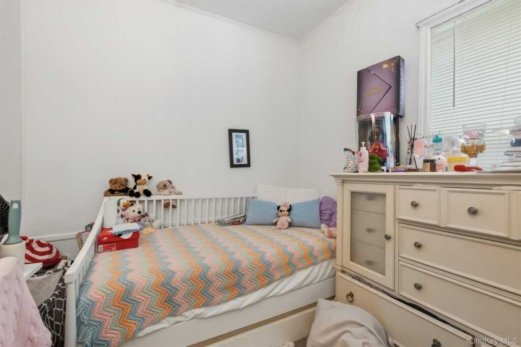 20 Grace Church Street, Rye, NY 10573 - Photo 14 of 33