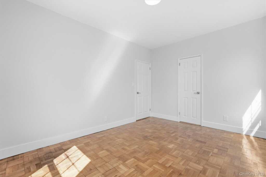 220 Pelham Road, Unit #2C, New Rochelle, NY 10805 - Photo 18 of 35