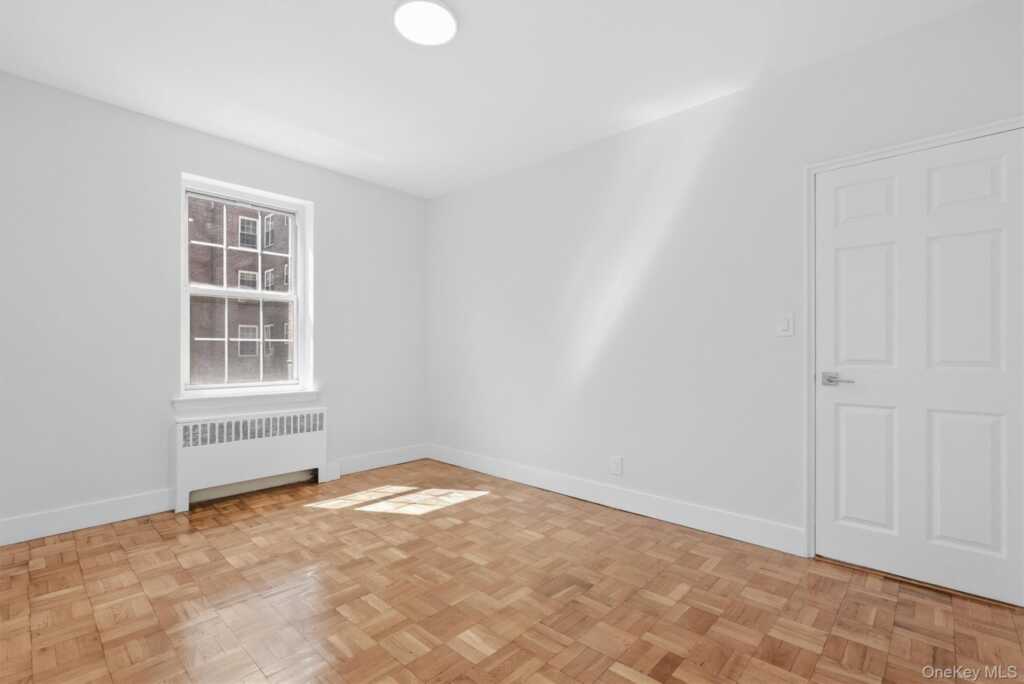 220 Pelham Road, Unit #2C, New Rochelle, NY 10805 - Photo 20 of 35