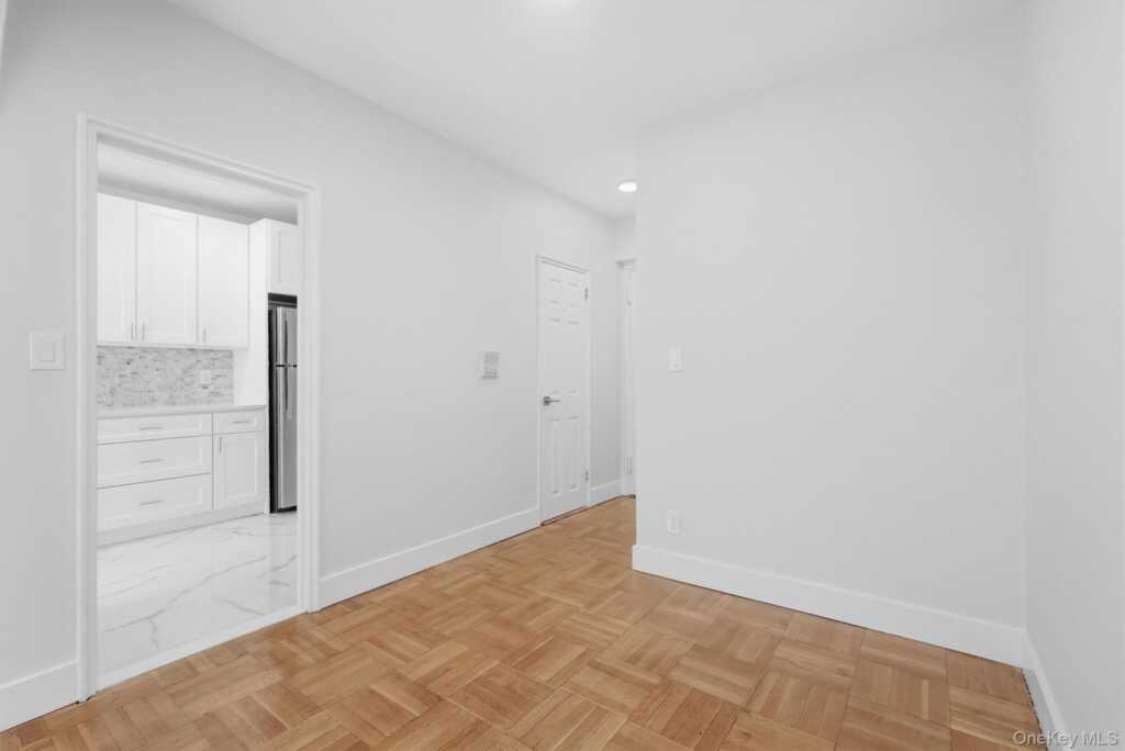 220 Pelham Road, Unit #2C, New Rochelle, NY 10805 - Photo 7 of 35