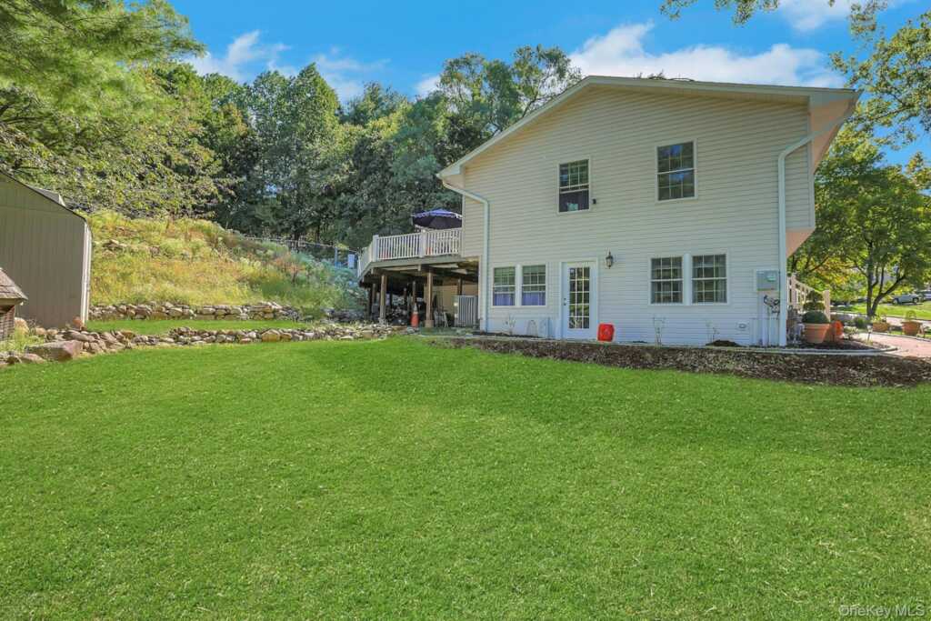 16 Annette Lane, Suffern, NY 10901 - Photo 28 of 45