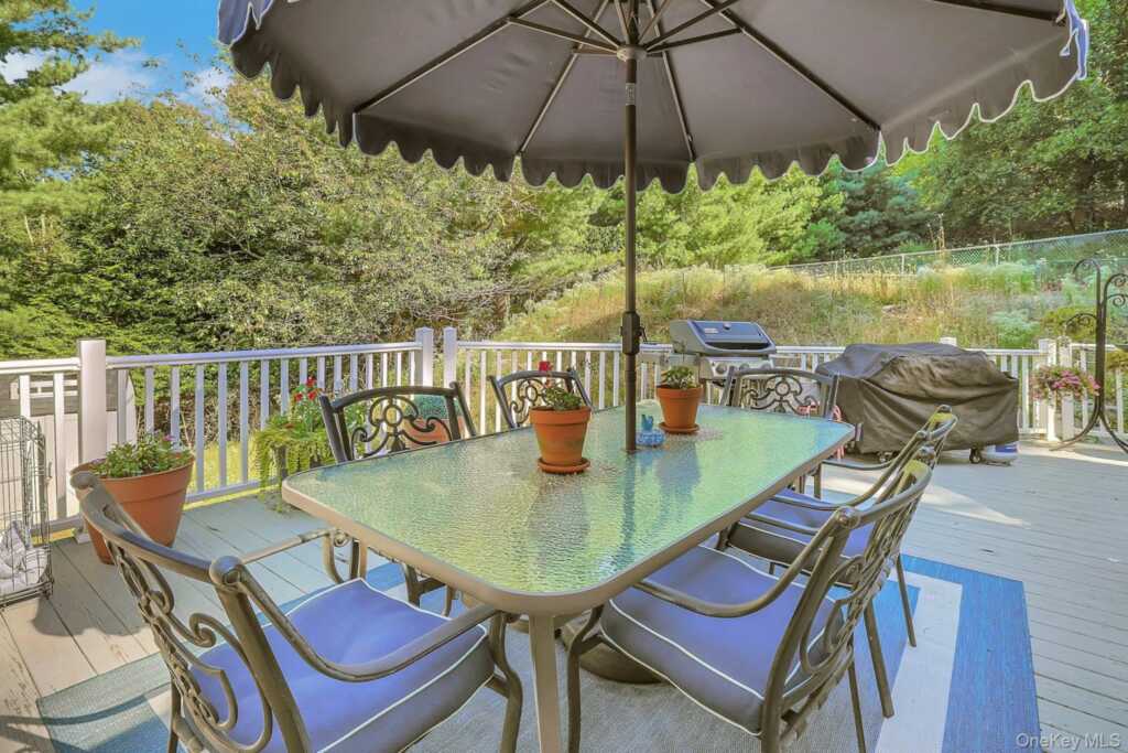 16 Annette Lane, Suffern, NY 10901 - Photo 31 of 45