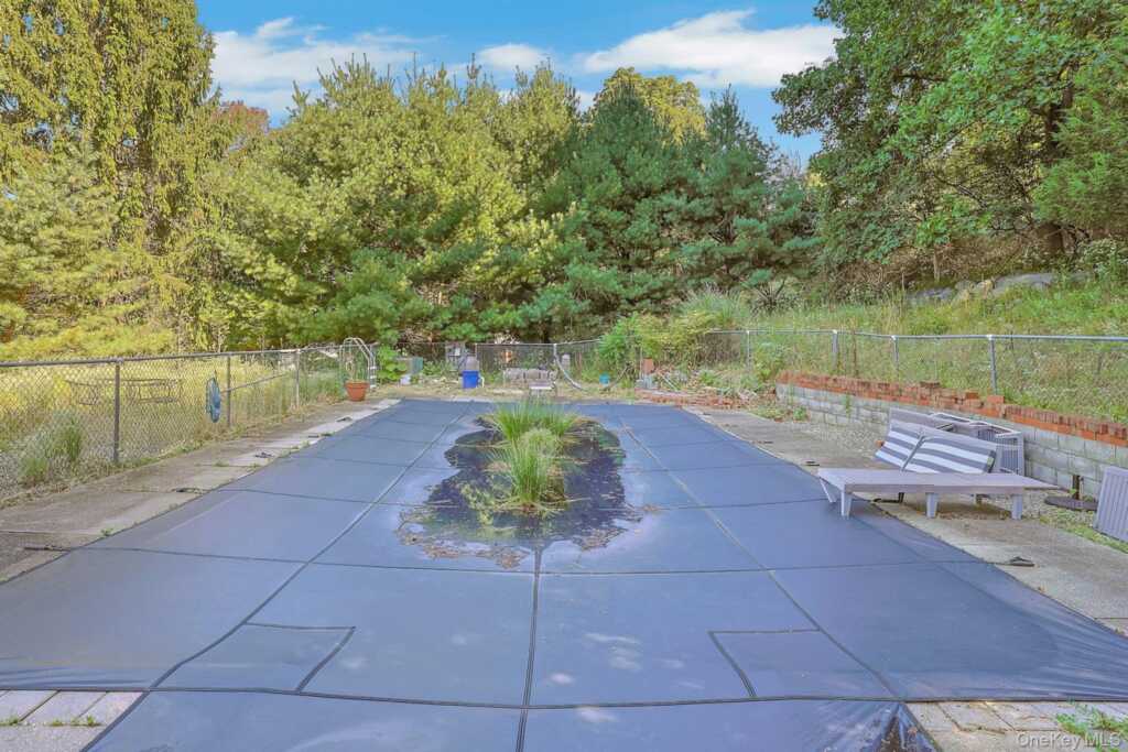 16 Annette Lane, Suffern, NY 10901 - Photo 34 of 45