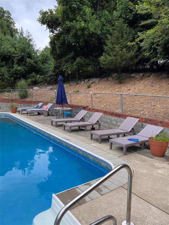 16 Annette Lane, Suffern, NY 10901 - Photo 36 of 45