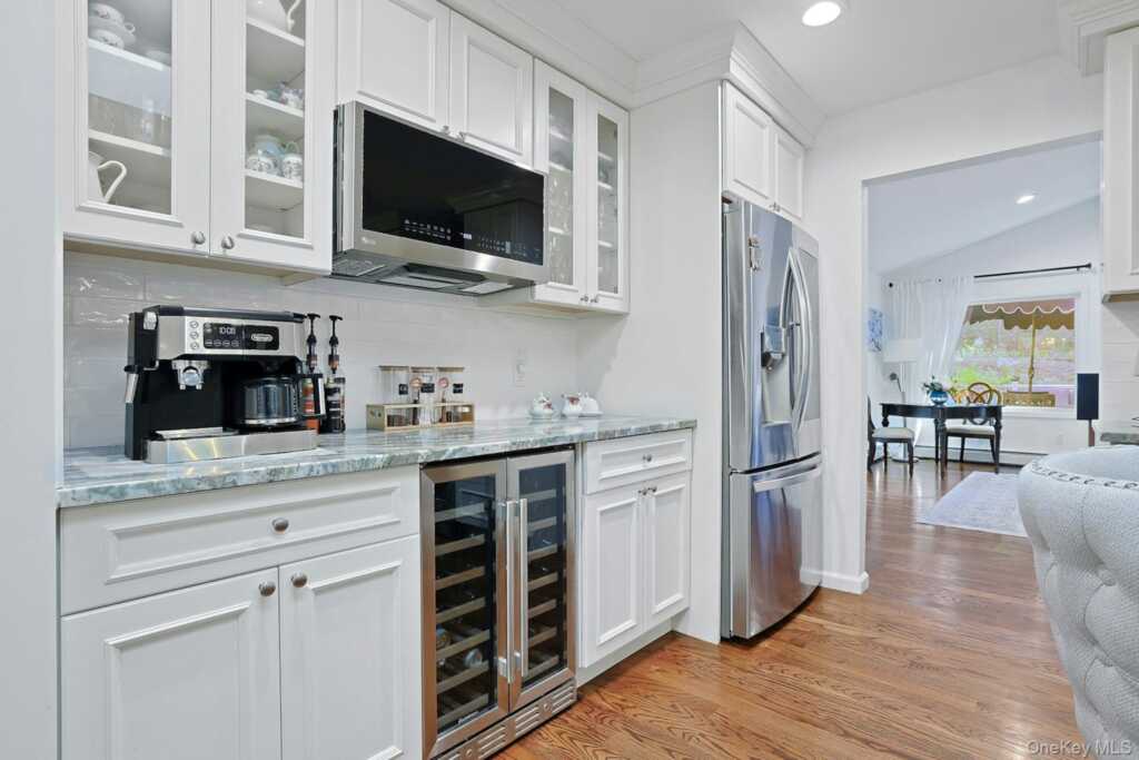 16 Annette Lane, Suffern, NY 10901 - Photo 6 of 45