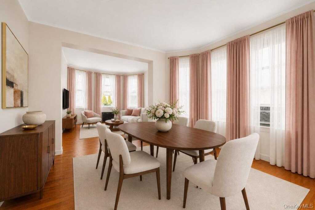 21 Mount Joy Place, New Rochelle, NY 10801 - Photo 9 of 50
