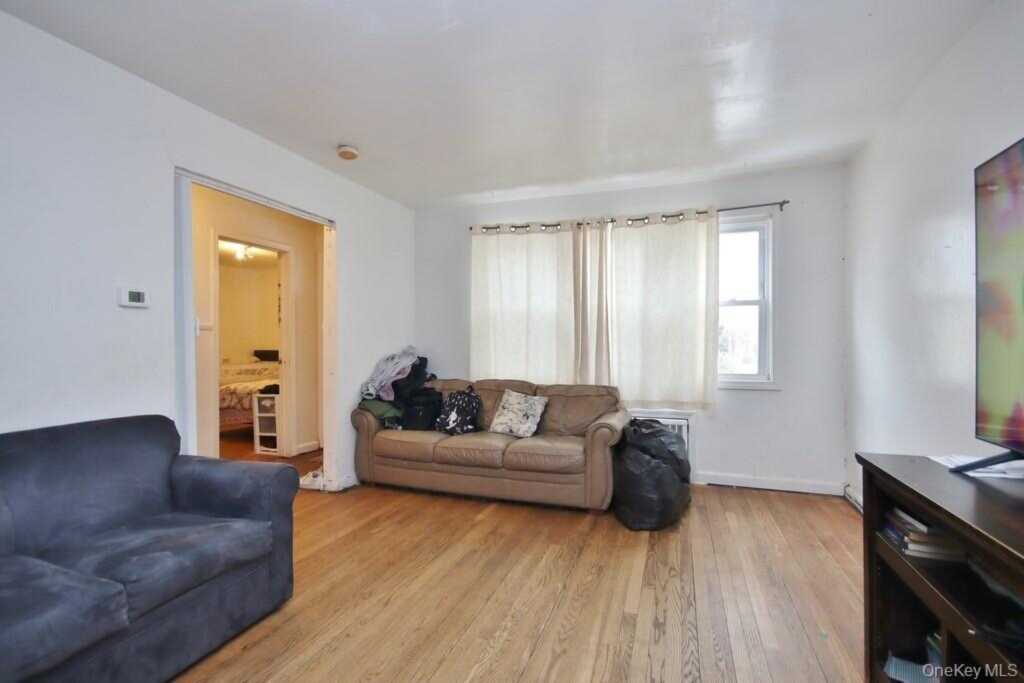 5 Highland Avenue, Suffern, NY 10901 - Photo 7 of 32